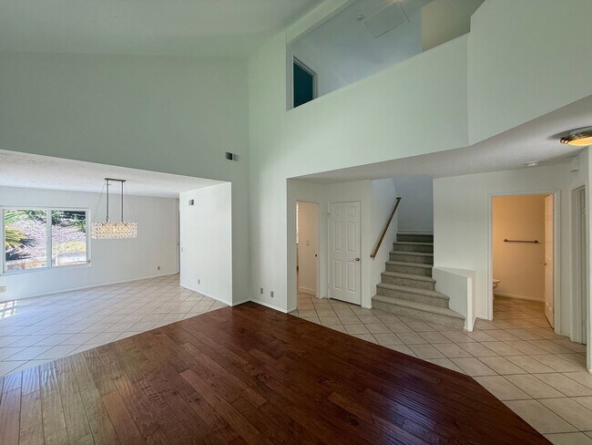 Building Photo - Great 3B/3BA House in Carmel Valley!
