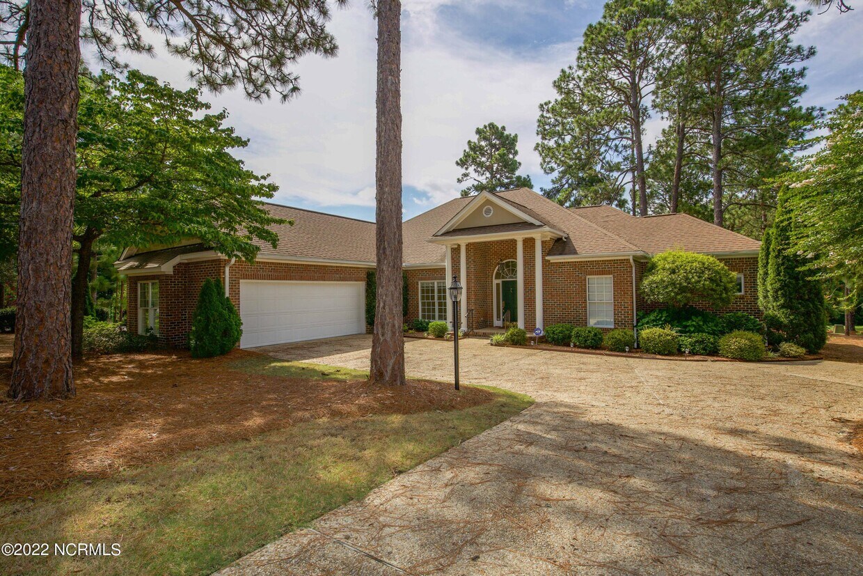 138 Steeplechase Way, Southern Pines, NC 28387 House Rental in