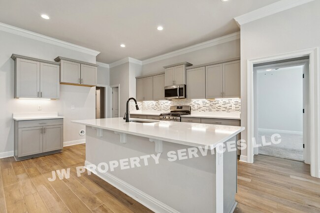 Foto del edificio - 44208 Huntley Rd