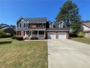 Building Photo - 6113 Castlebrooke Ln