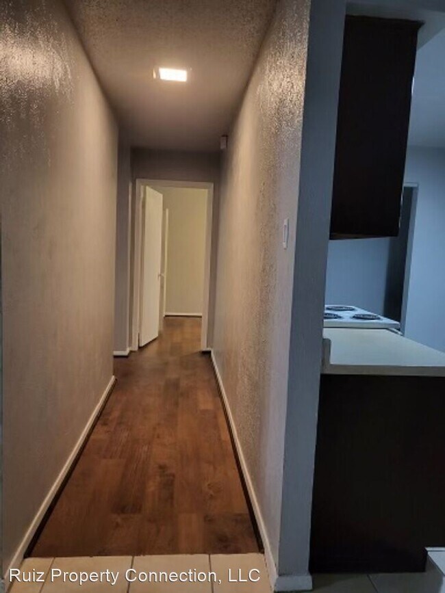Building Photo - 3 br, 2 bath House - 2933 Las Vegas Trl
