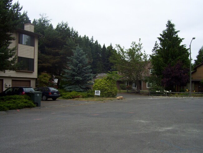 Cul-de-sac - 23624 99th Pl W