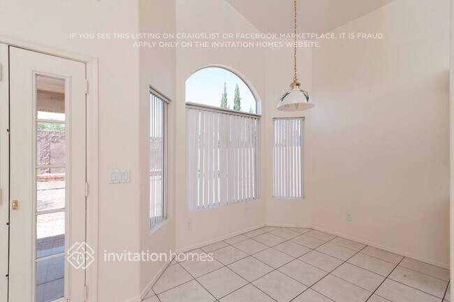 Foto del edificio - 8374 W Audrey Ln
