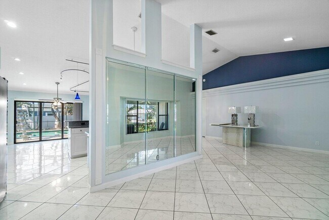 Foto del edificio - 61 W Rubber Tree Dr