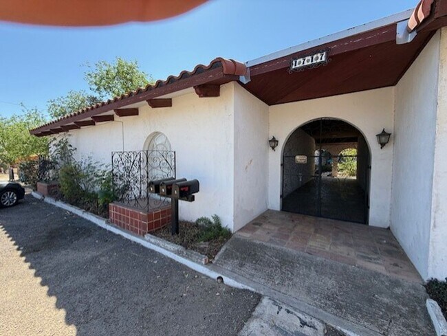 Foto del edificio - 1717 Clark Blvd