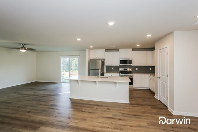 Building Photo - 130 Brentwood Dr, Statesville, NC 28625