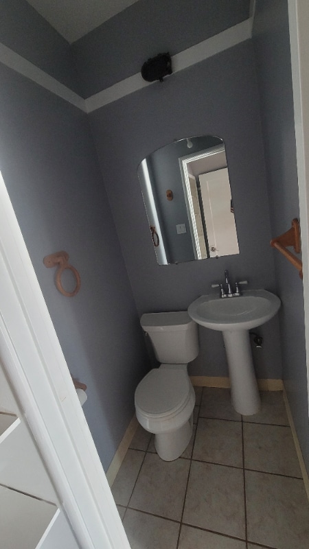 Building Photo - 1560 Highland Blvd