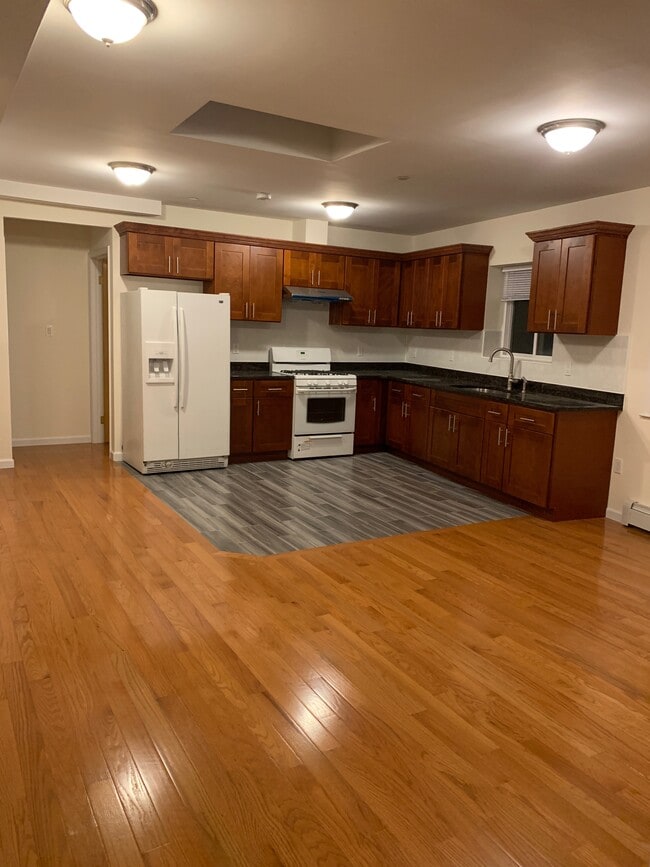 Building Photo - 7154 163rd St