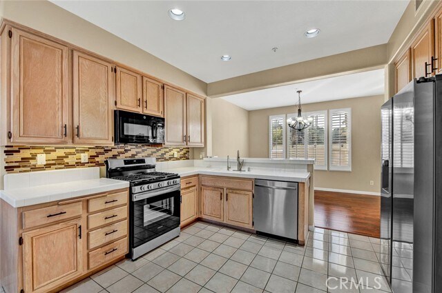 Building Photo - 110 Mira Mesa