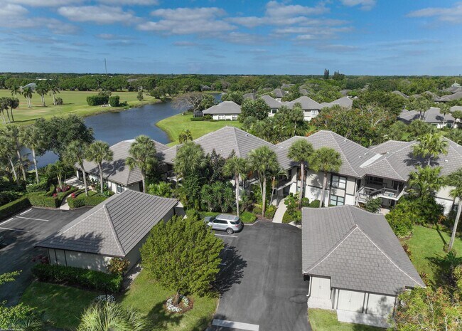Foto del edificio - 13224 Polo Club Rd