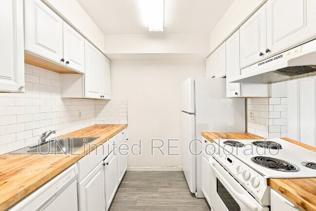 Foto del edificio - 5995 W Hampden Ave