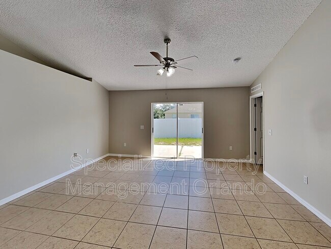 Building Photo - 1861 Manitoba Ct