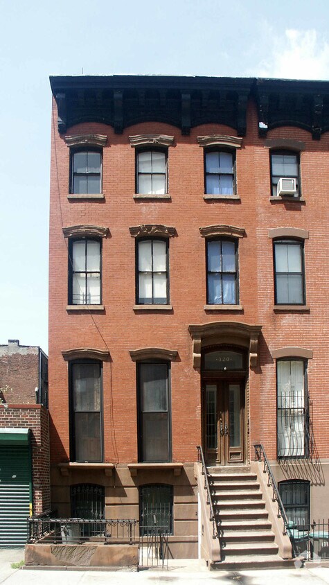 Foto principal - 320 Cumberland St