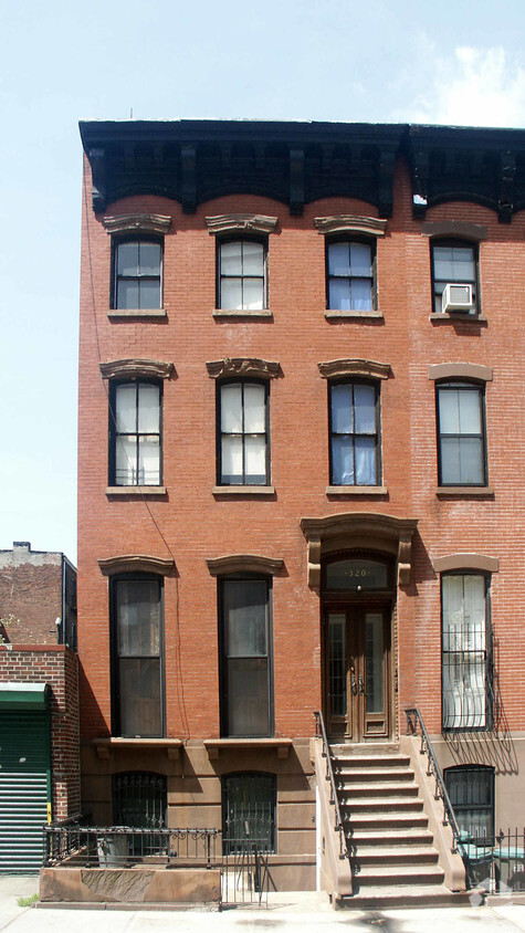 Primary Photo - 320 Cumberland St