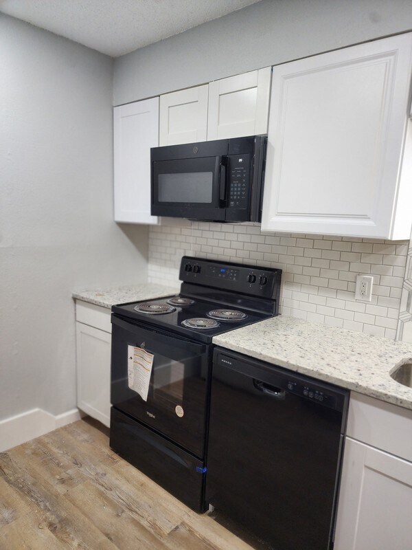 Foto del edificio - 3243 Nacogdoches Rd