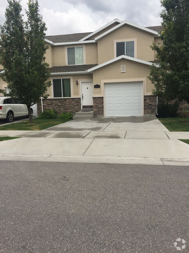 Stone Haven Apartments under 800 Smithfield, UT 3 Rentals