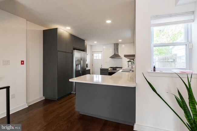 Foto del edificio - 1228 S Bucknell St