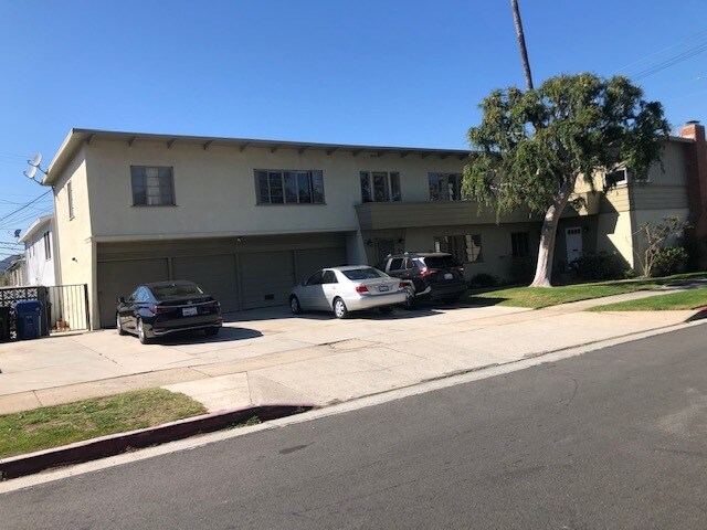 Foto del edificio - 15900 W Sunset Blvd