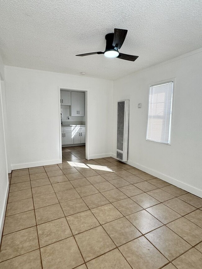 Foto del edificio - Charming Ground-Floor Apartment in Gated Community