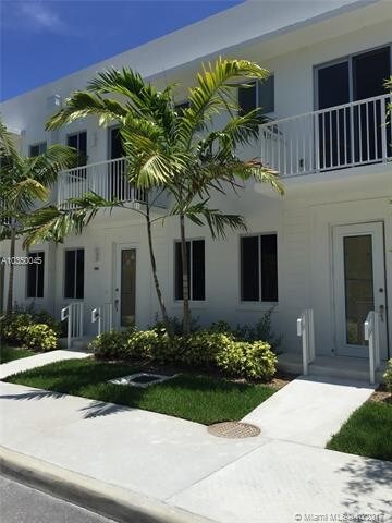 Foto del edificio - 2610 NE 213th St