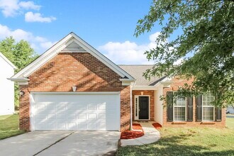 Building Photo - 8704 Rozumny Dr