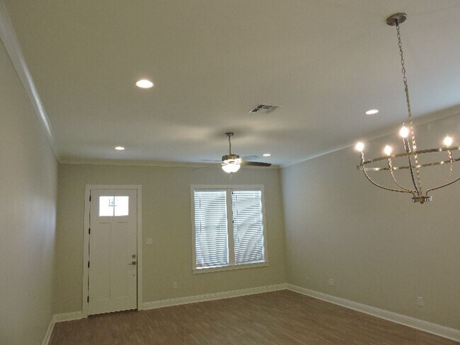 Foto del edificio - 6 YR old Modern Farmhouse designed 3BR/2BA Plus Office