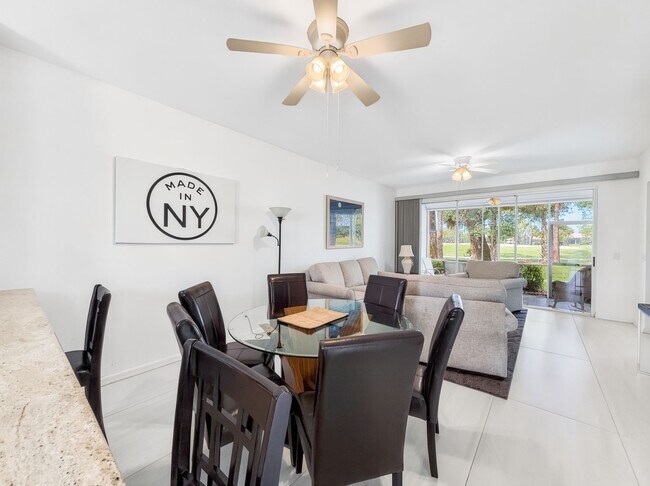 Foto del edificio - Beautifully furnished 2BR/2BA first-floor condo