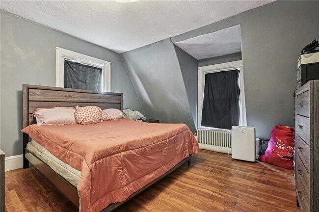 Foto del edificio - 436 S Main St