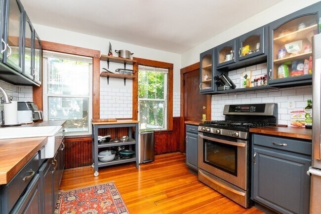Building Photo - 80 Aldrich St