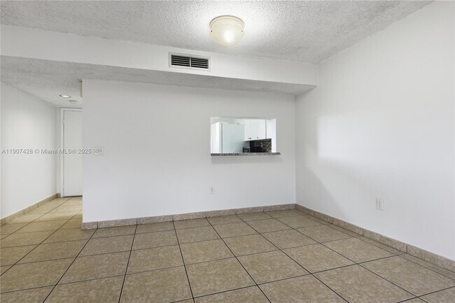 Foto del edificio - 8415 SW 107th Ave