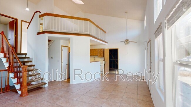 Foto del edificio - 935 Greenbrier Dr