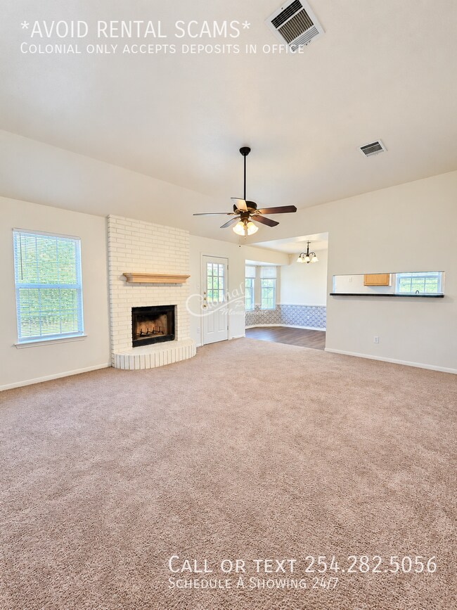 Building Photo - 4307 Adobe Dr