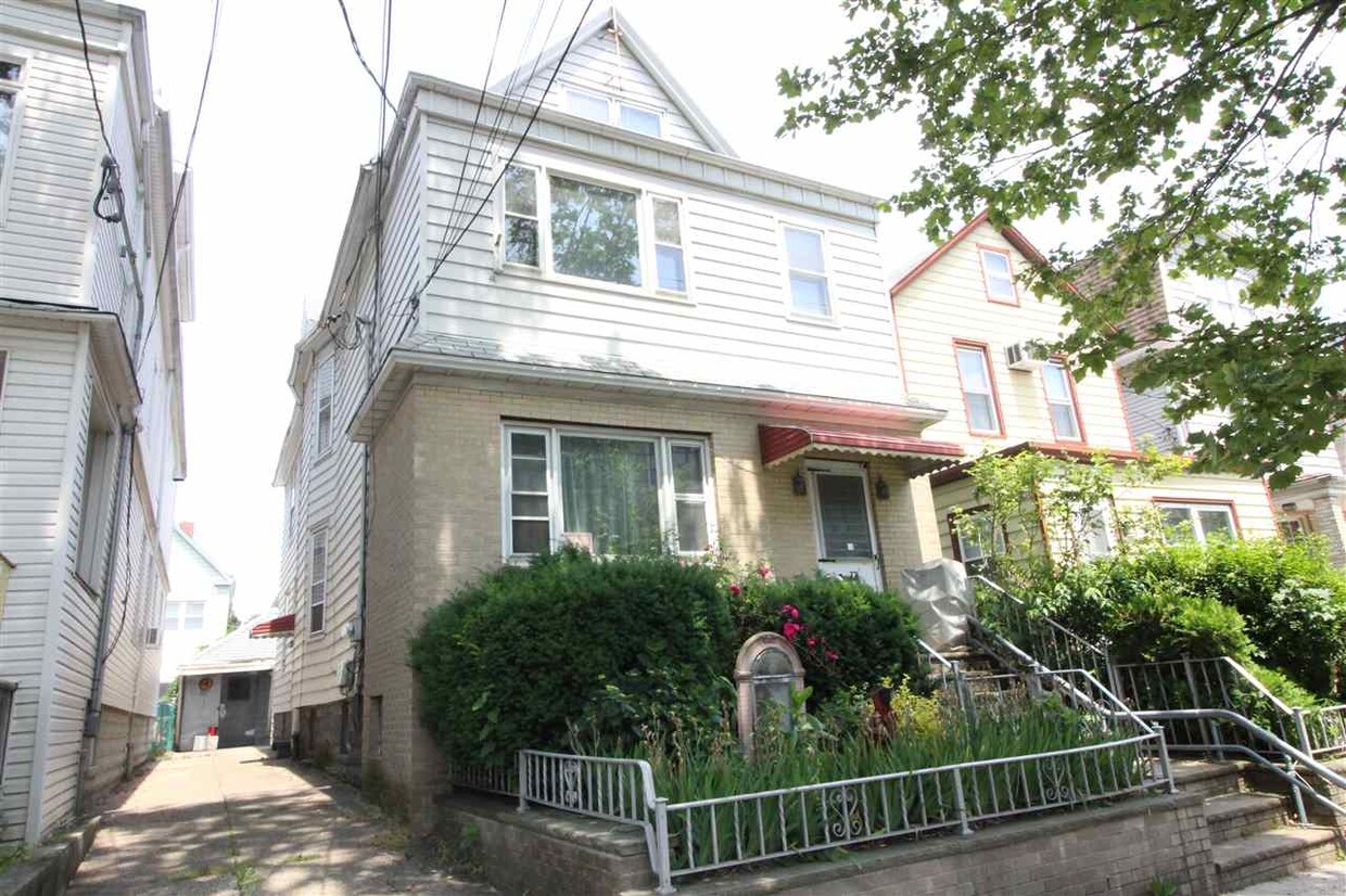 Foto principal - 27 W 39th St