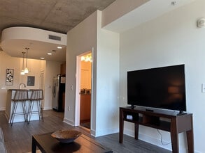 Building Photo - 300 S Church St