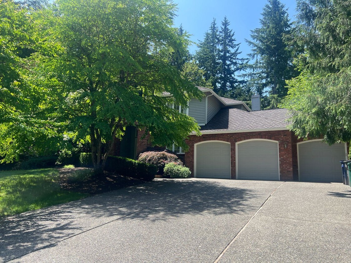Foto principal - 4bd/2.5ba Redmond Home