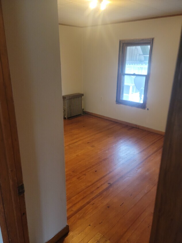 Primary Photo - 928 Clearview St