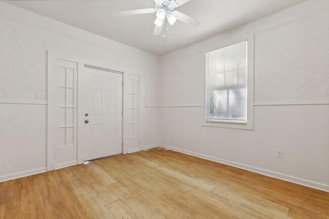 Foto del edificio - 8712 Forshey St