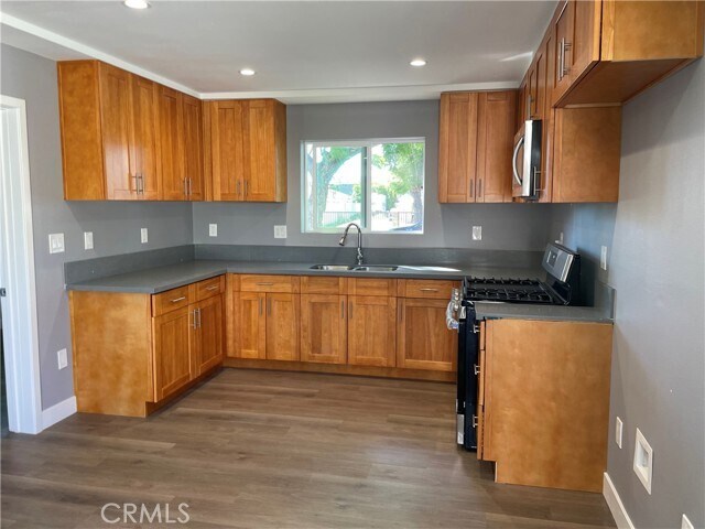 Building Photo - 6542 El Cortez Ave