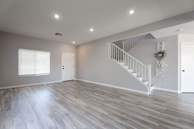 Foto del edificio - 1109 Devon Downs Ave