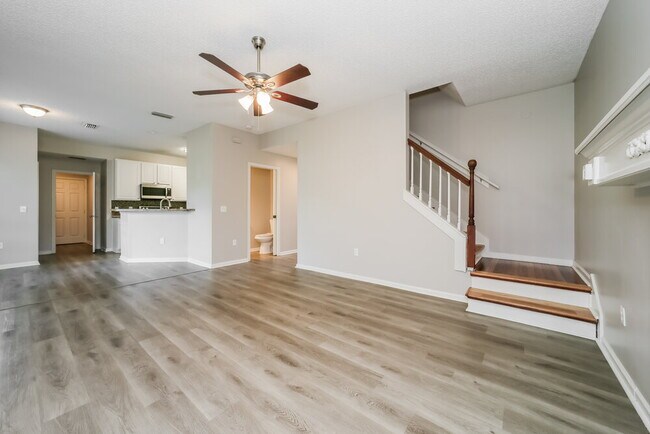 Building Photo - 1043 Gallant Fox Cir S