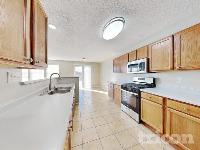 Building Photo - 4968 Sundance Dr NE