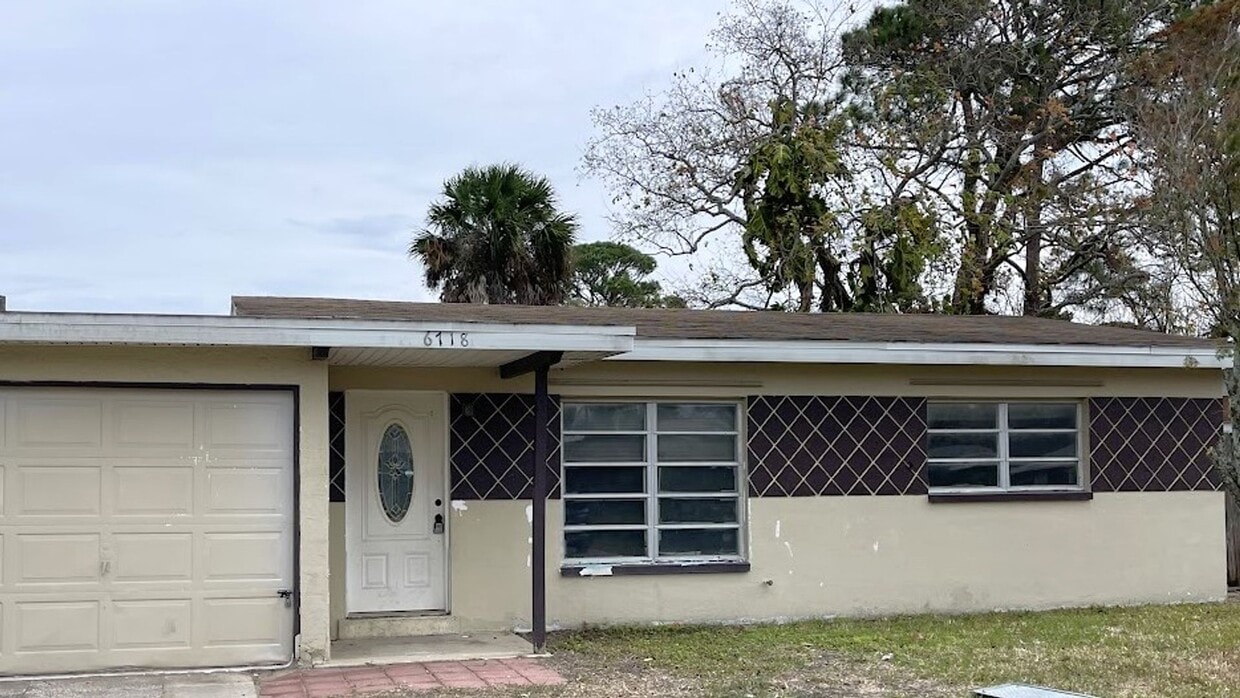 Primary Photo - 2/1 W/ BONUS ROOM, and FENCED YARD in New ...