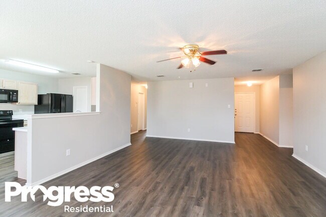 Building Photo - 1202 Mcmillan Dr