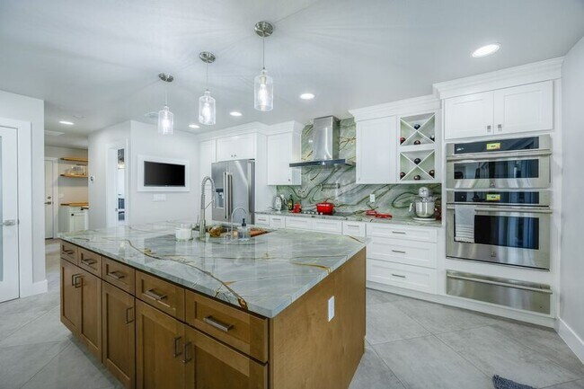 Foto del edificio - 2952 De Brocy Way