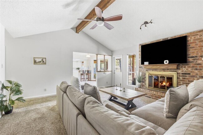 Building Photo - 13319 Water Oak Ln
