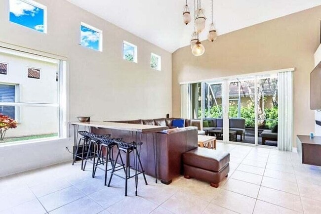 Building Photo - 713 Cable Beach Ln