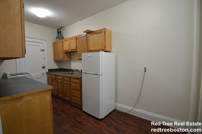 Building Photo - 1167 Boylston St