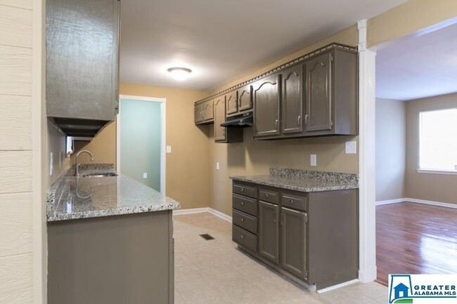 Foto del edificio - 21037 Sycamore Rd
