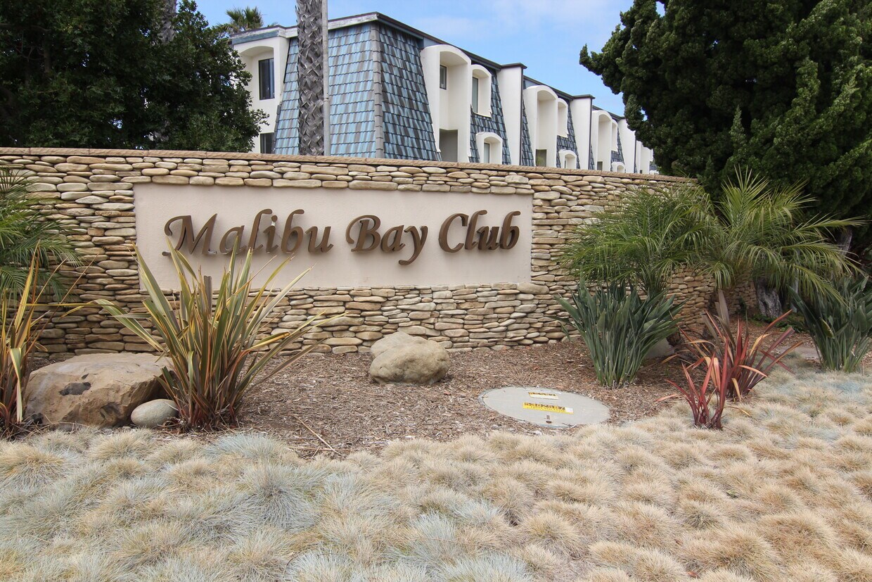 Community - 11862 Coral Reef Ln