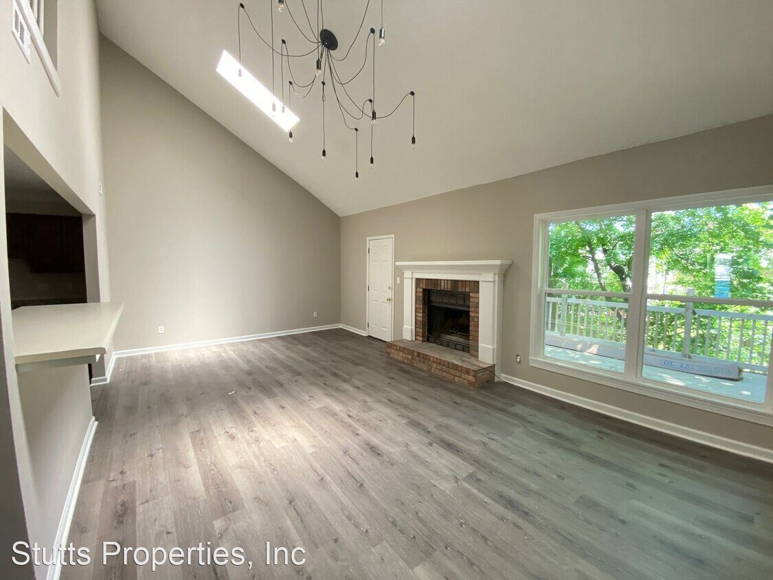 Primary Photo - 3 br, 2 bath House - 204 Woodcastle Drive